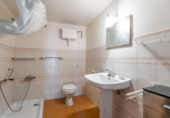 Дом с участком на продажу в городе Uterga Фото