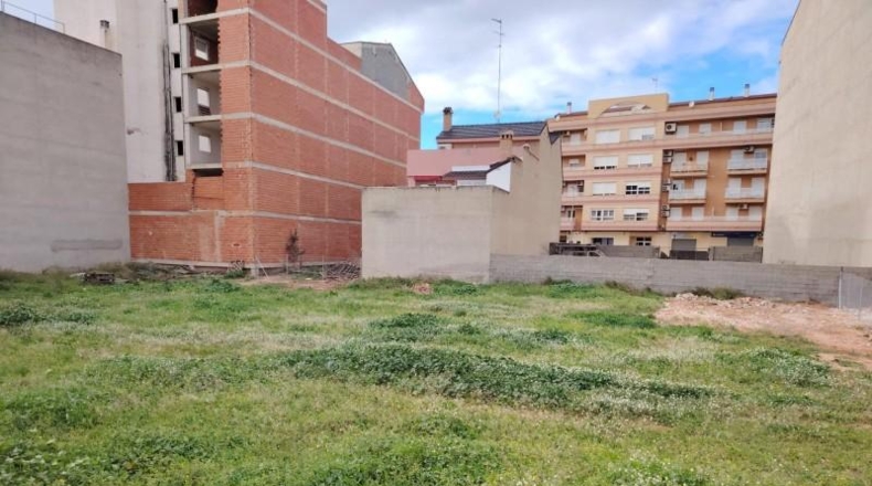 Valencia - Puebla de Vallbona - 499m2