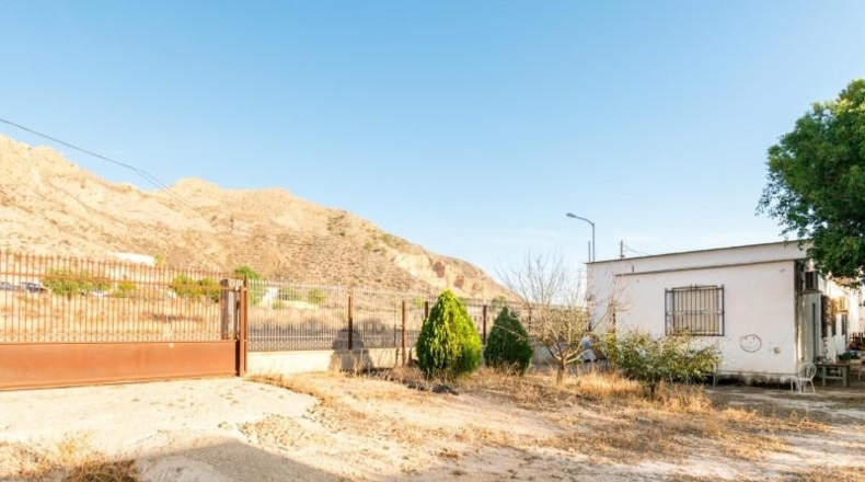 Alicante - Redován - 1328m2