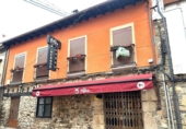 Chalet independiente con terreno en venta en la España, Cacabelos, ref: TR366633 foto