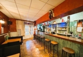 Chalet independiente con terreno en venta en la España, Cacabelos, ref: TR366633 foto