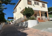 Xalet independent amb terreny en venda a la España, Jaén, ref.: TR350594 foto