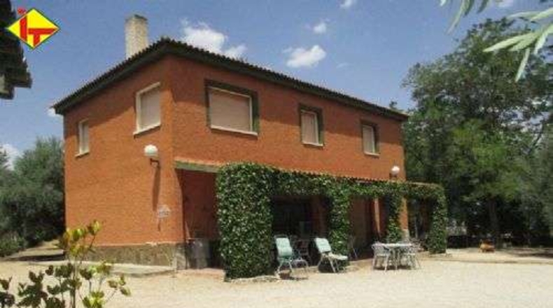 Ciudad Real - Valdepeñas - 7000m2