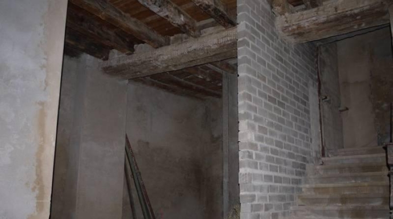 Zaragoza - Sos del Rey Católico - 1300m2