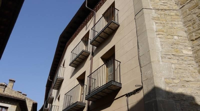 Zaragoza - Sos del Rey Católico - 1300m2
