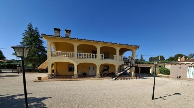 Valencia - Agullent - 3563m2