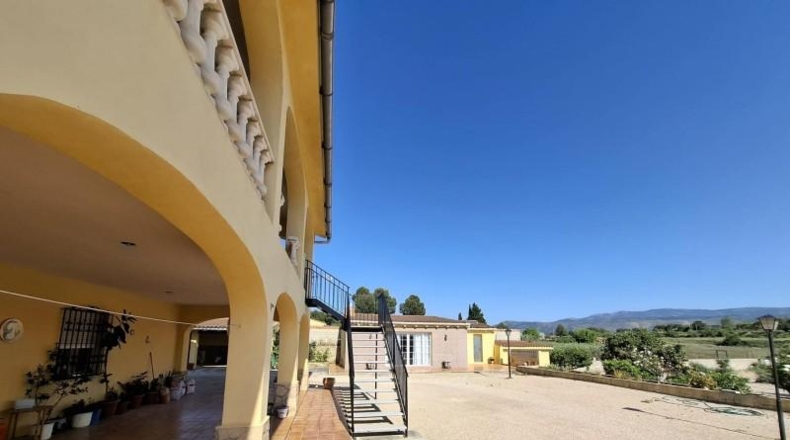 Valencia - Agullent - 3563m2