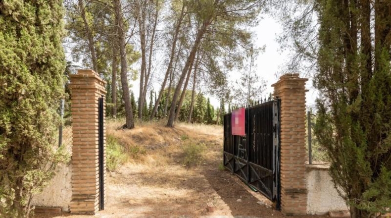 Granada - Albolote - 1453m2