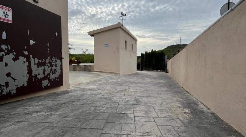 Castellon - Castellón de la Plana - 1800m2