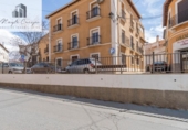 Дом с участком на продажу в городе Guadix Фото