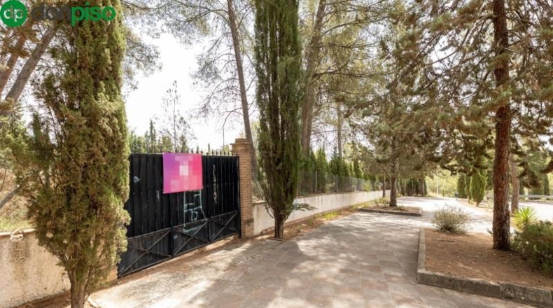 Granada - Albolote - 1453m2