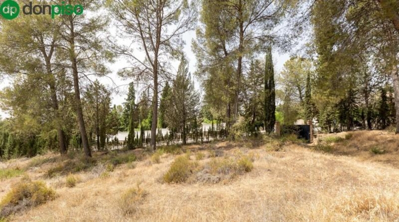 Granada - Albolote - 1453m2