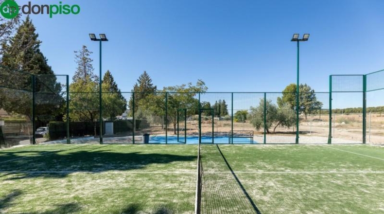 Granada - Albolote - 1453m2