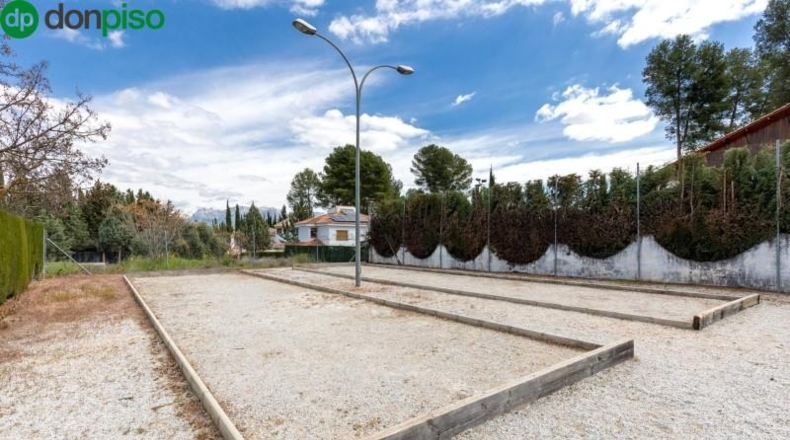 Granada - Albolote - 1453m2