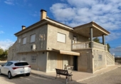 Chalet independiente con terreno en venta en la España, Molina de Segura, ref: TR352821 foto