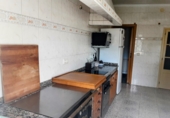 Отдельно стоящий дом с участком на продажу в городе O Pazo de Meis Фото