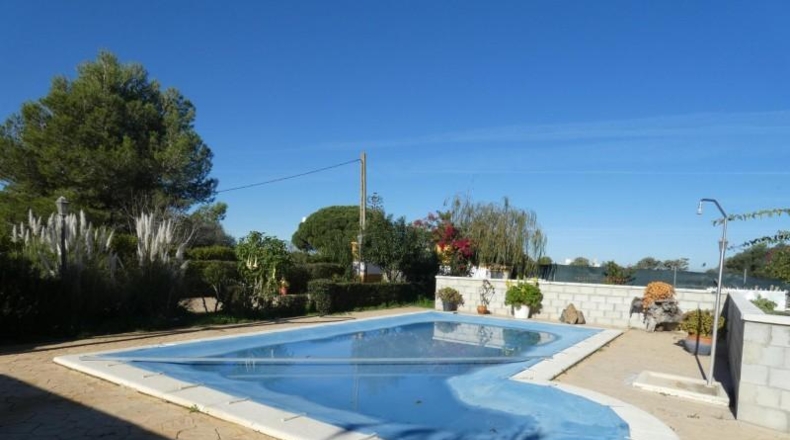 Cadiz - Chiclana de la Frontera - 2400m2