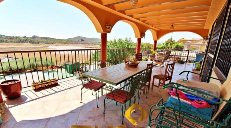 Castellón - Alcora - 1121m2