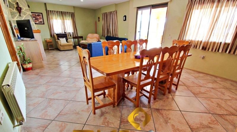 Castellón - Alcora - 1121m2