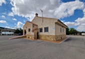 Chalet independiente con terreno en venta en la España, Crevillente, ref: TR357145 foto