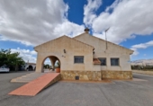 Chalet independiente con terreno en venta en la España, Crevillente, ref: TR357145 foto