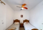 Chalet independiente con terreno en venta en la España, Nerja, ref: TR369230 foto
