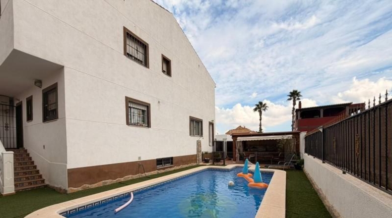 Alicante - Almoradí - 239m2