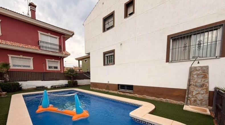 Alicante - Almoradí - 239m2