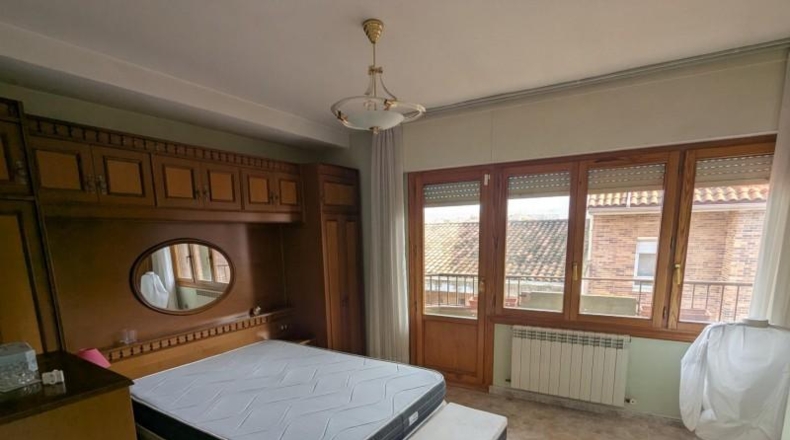 Navarre - San Adrián - 220m2