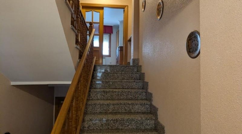 Navarre - San Adrián - 220m2