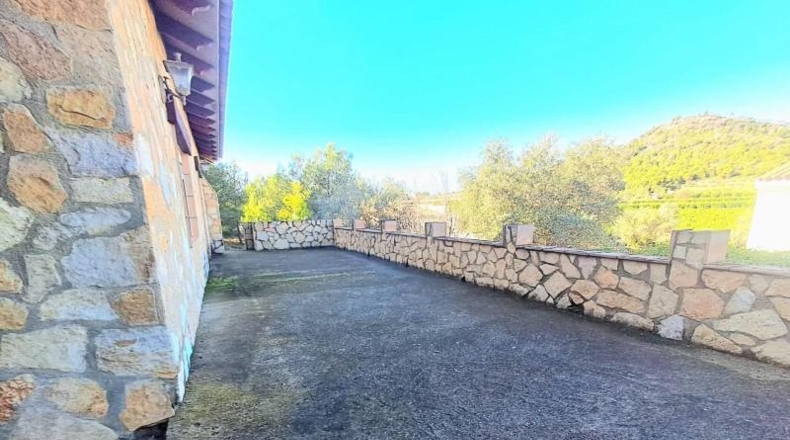 Caceres - Sierra de Fuentes - 2864m2