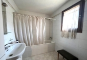 Chalet independiente con terreno en venta en la España, Argençola, ref: TR152642 foto