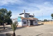 Xalet independent amb terreny en venda a la España, Fuente Álamo, ref.: TR220961 foto