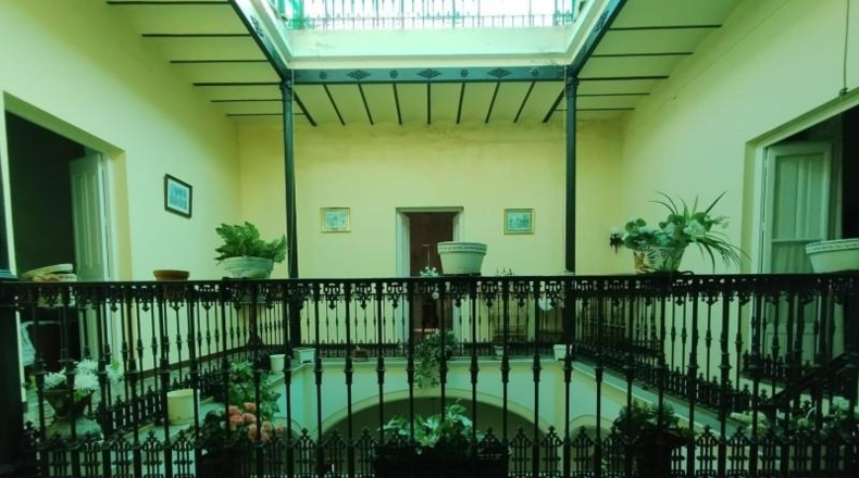 Badajoz - Fuente de Cantos - 976m2