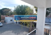 Chalet independiente con terreno en venta en la España, Elda, ref: TR144747 foto