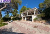 Xalet independent amb terreny en venda a la España, Saix, ref.: TR309818 foto