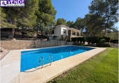 Xalet independent amb terreny en venda a la España, Saix, ref.: TR309818 foto