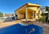 Chalet independiente con terreno en venta en la España, el Vendrell, ref: TR172752 foto