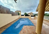 Chalet independiente con terreno en venta en la España, el Vendrell, ref: TR172752 foto