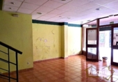 Отдельно стоящий дом с участком на продажу в городе Феланич Фото