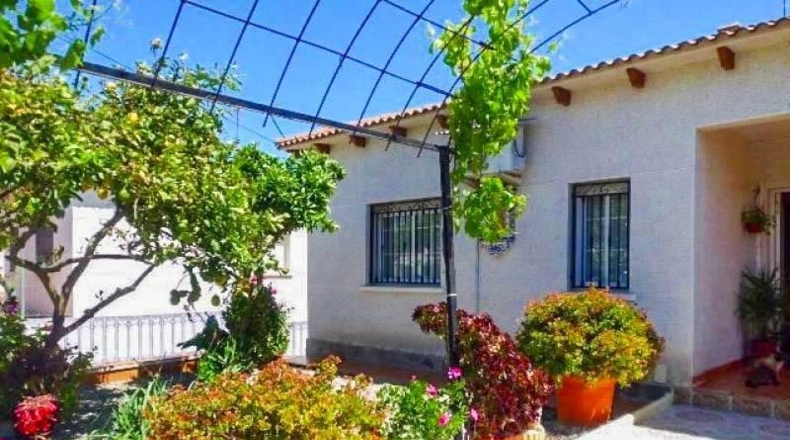 Таррагона - la Bisbal del Penedès - 616m2