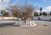 Дом с участком на продажу в городе Ambroz Фото