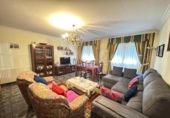 Chalet independiente con terreno en venta en la España, Ponferrada, ref: TR371770 foto
