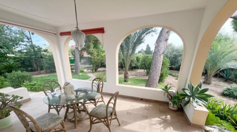 Valencia - Oliva - 890m2