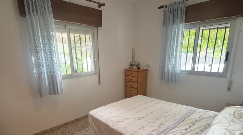 Valencia - Oliva - 890m2