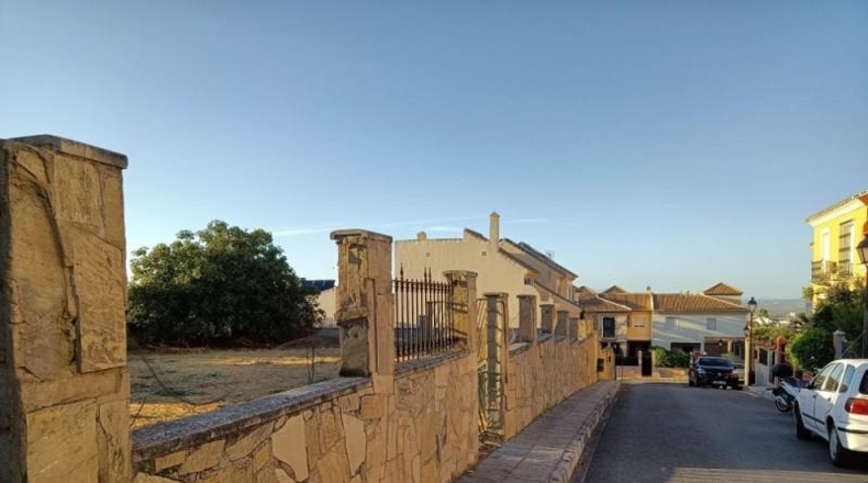 Málaga - Antequera - 800m2