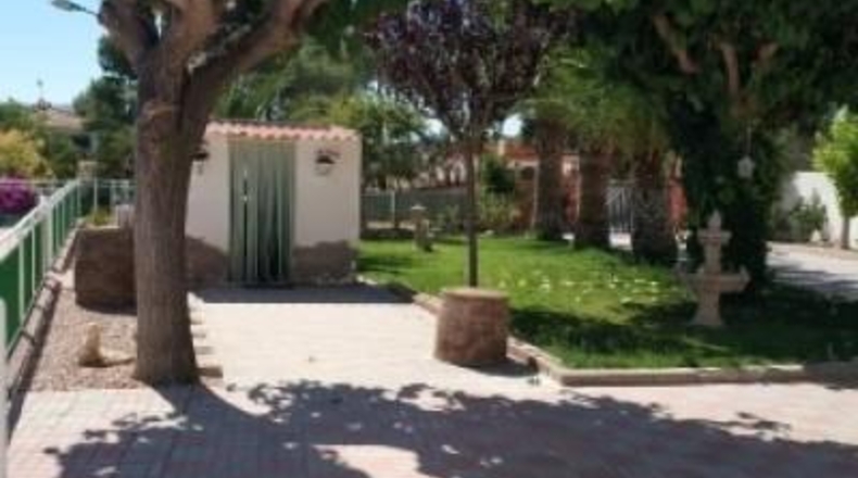 Alicante - Novelda - 1900m2