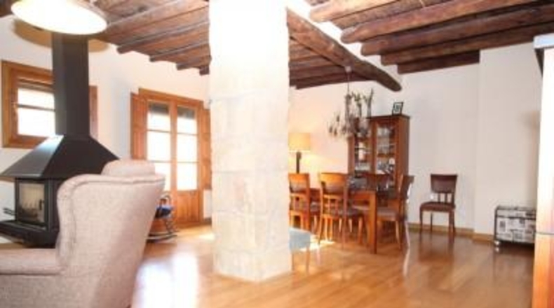 Zaragoza - Uncastillo - 618m2