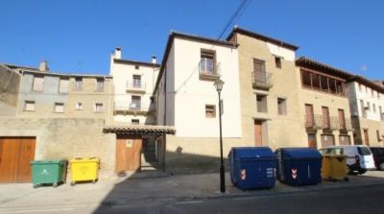 Zaragoza - Uncastillo - 618m2