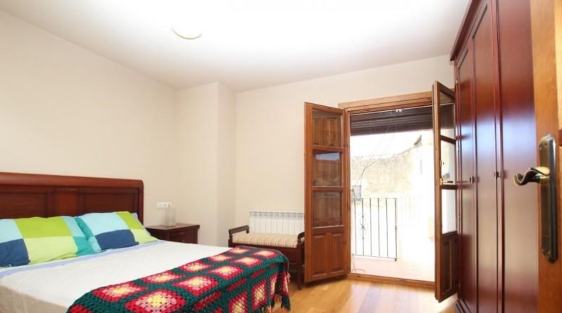 Zaragoza - Uncastillo - 618m2